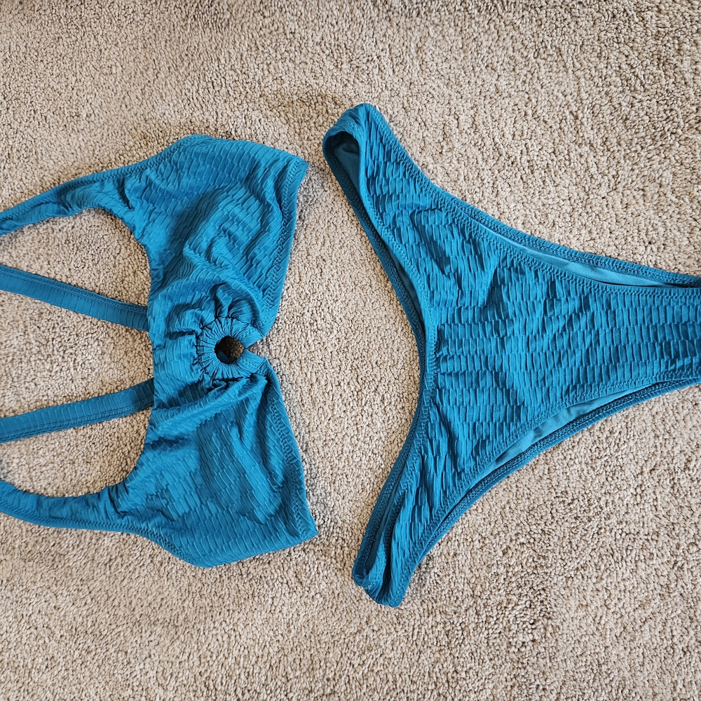 Cupshe Blue Textured Bikini Set
